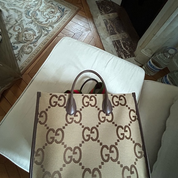 - GUCCI GG TOTE Jumbo new without tags comes with dust bag - Picture 4 of 9